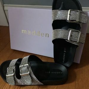 madden girl teddy slip on sandals
